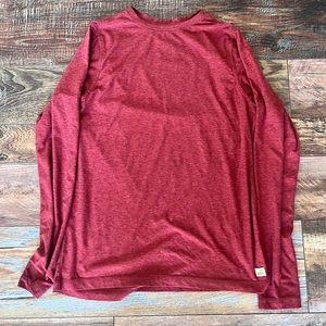 Men’s Vuori Long Sleeve Strato Size Small Currant Heather